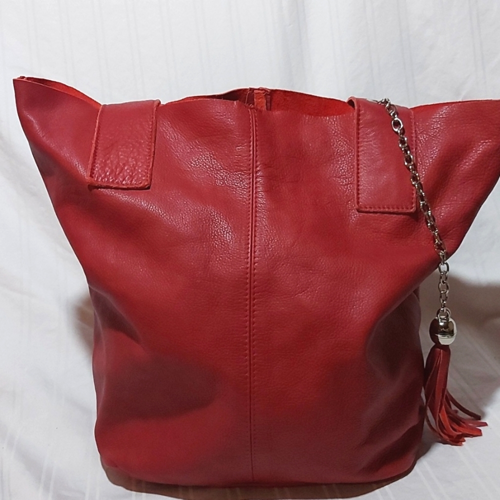43. NARDELLI ITALIAN LEATHER TOTE!